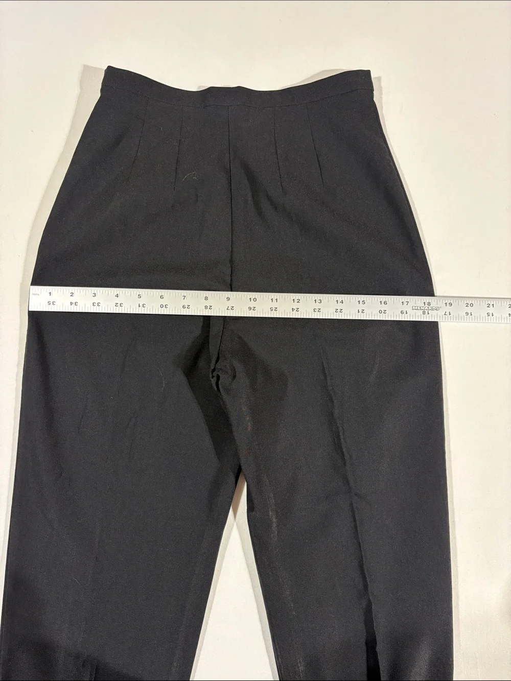 dressbarn Capris Pants size 4 side zipper